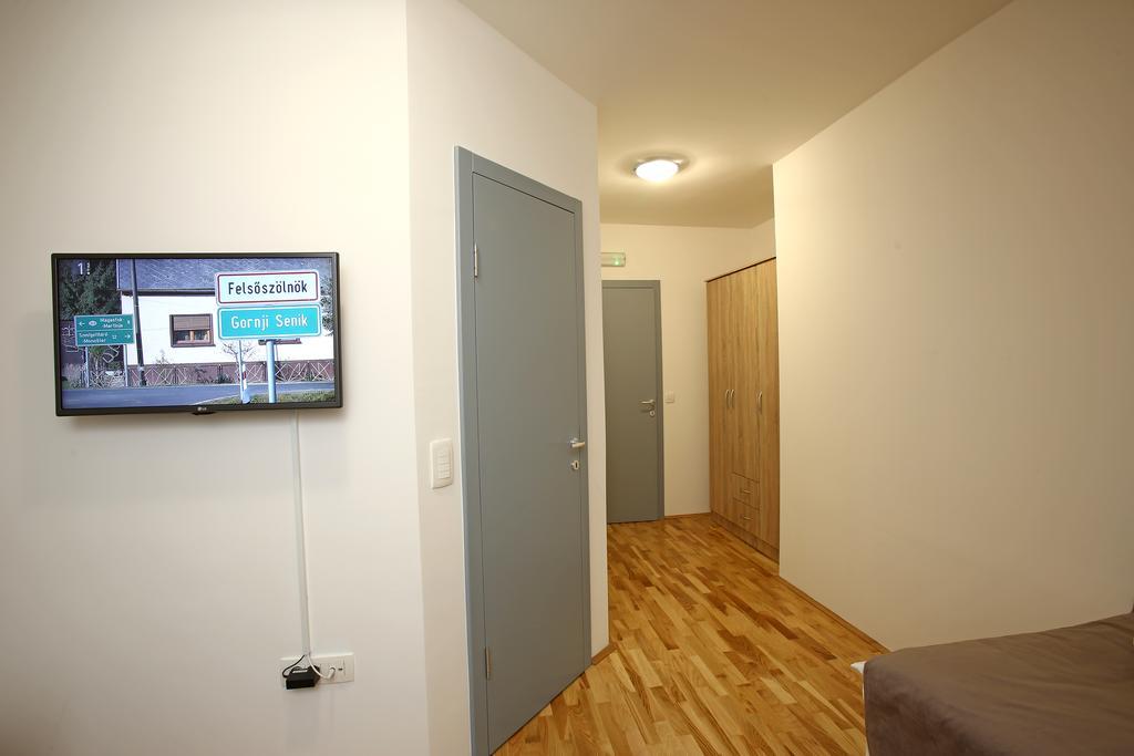 Gostilna In Prenocisca Gedzo Hotel Novo Mesto Exterior photo